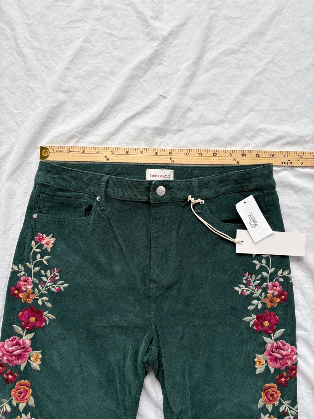 Driftwood Farrah Floral Embroidered Corduroy Flare Jeans Womens Size 30 x 32 - Picture 7 of 13